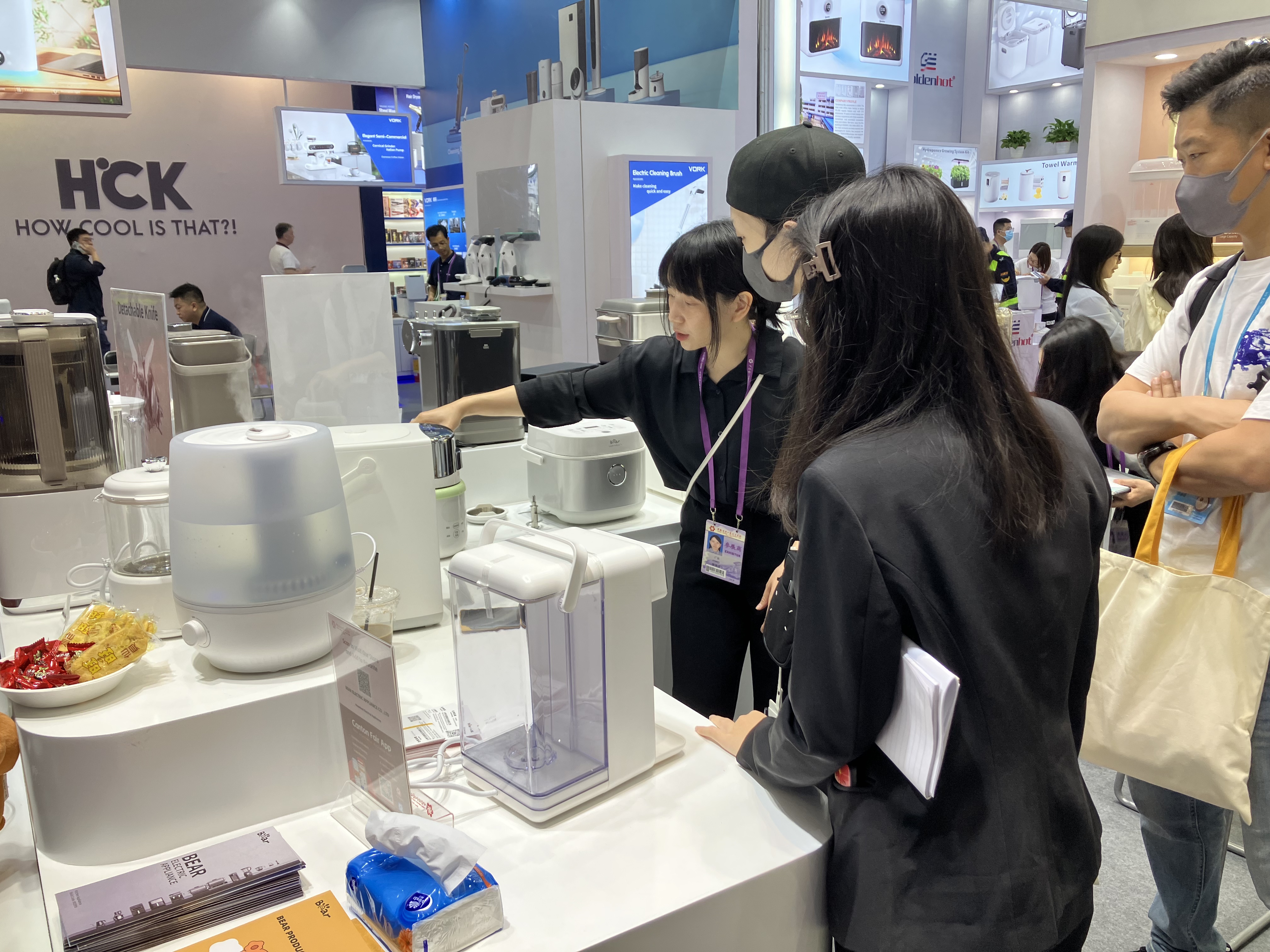 Bear 전기 어플라이언스는 2025 Canton Fair에서 성공적인 쇼케이스를 마무리합니다.