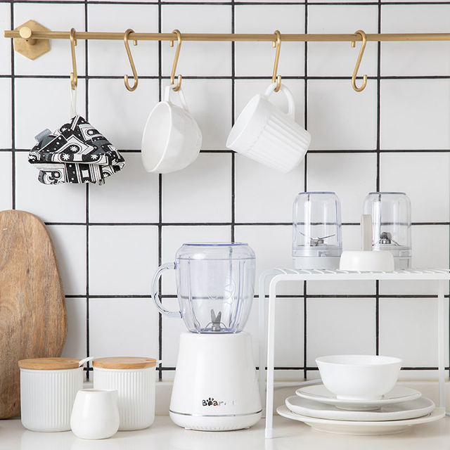 3개의 컵이 있는 소형 다기능 블렌더